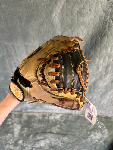 Brown Bradley Next Play RH Catcher's Baseball Glove 32" (Used)