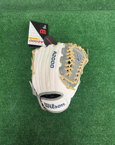 Wilson A2000 12" FPHG SuperSkin Fastpitch Softball Infield Pitchers Glove
