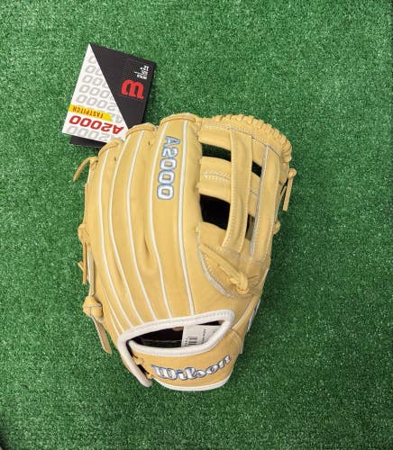Wilson A2000 12" FP1712 Fastpitch Softball Infield Glove - Classic Blonde