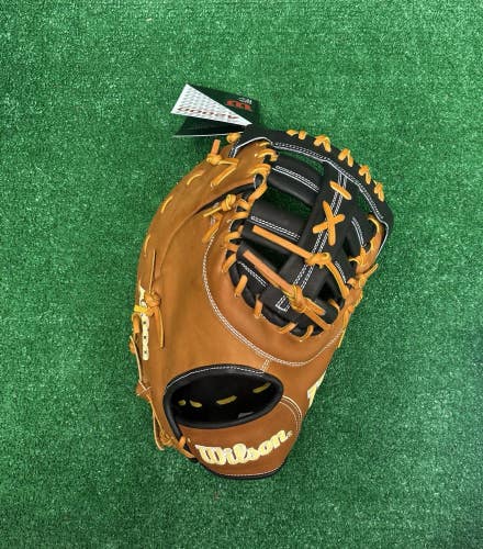 Wilson A2000 12.5" 1677 Baseball Right Handed First Base Mitt - Tan Black