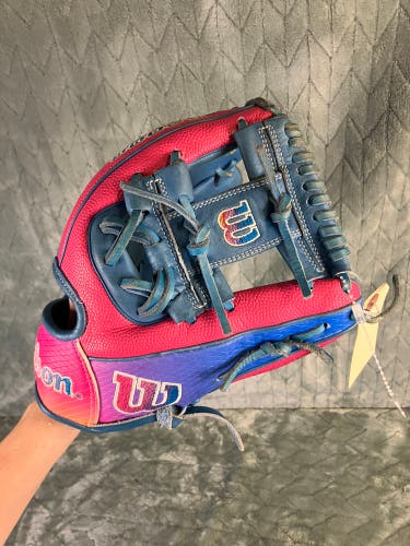 Blue Wilson A2000 RH Infield Baseball Glove 11.5" (Used)