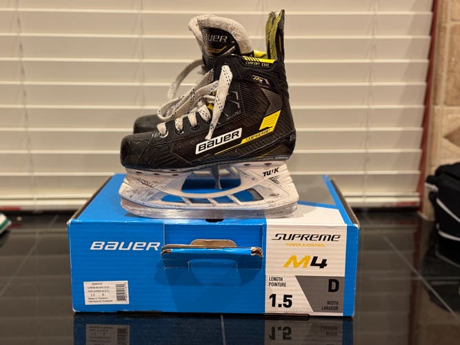 2022 Bauer Supreme M4 Hockey Skates Regular Width Size 1.5 (Used)