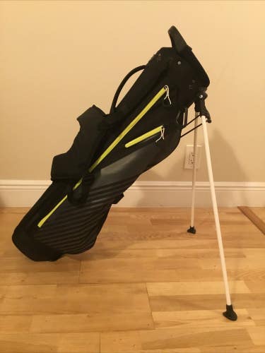 Club Champ Golf Stand Bag with 4-way Dividers & Rain Cover *VGC*