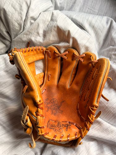 Rawlings limited edition Heart of the Hide Wing Tip RH Infield Baseball Glove only 250 made.