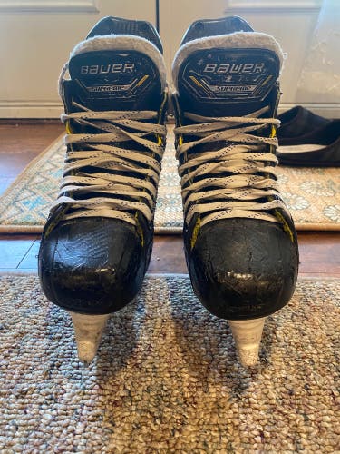 2022 Bauer Supreme M5 Pro Hockey Skates Regular Width Size 3 (Used)