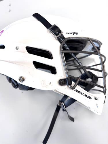Used Cascade CPVR Lacrosse Helmet White S/M 11860-S000314193