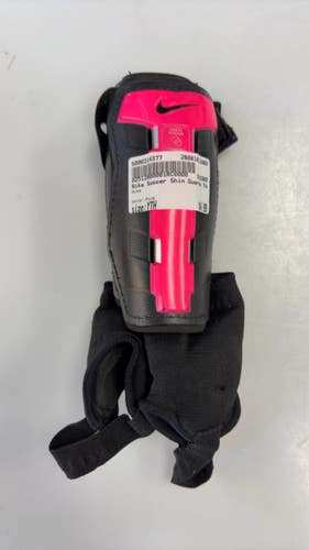 Used Nike Soccer Shin Guards Youth Pink Youth 11860-S000314377