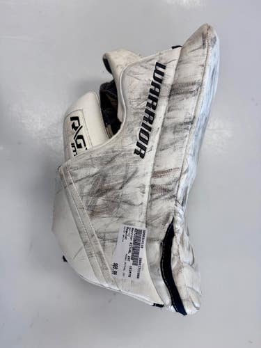 Used Warrior RITUAL INT Inter Goalie Blocker White 11860-S000314319