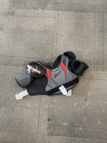 Used Bauer LIL SPORT Youth Shoulder Pads LG 11614-S000242801