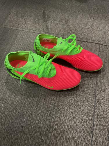 Used Nike Soccer Cleats Pink Senior 7.5 11614-S000242539