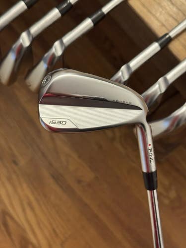 Ping i530 Iron Set +1 (5-UW - red dot) KBS Tour 110 R shafts (regular)