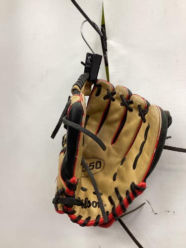 Used Wilson A550 BB/SB Glove RH Throw Brown 11" 11851-S000050897