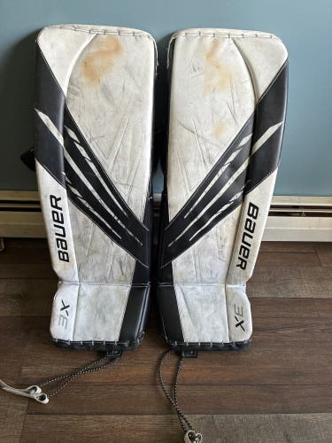 Large Bauer Vapor 3X Goalie Leg Pads (Used)