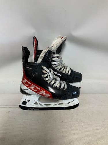 Used CCM FT4 PRO Senior Hockey Skate Senior 6.5 11823-S000041369