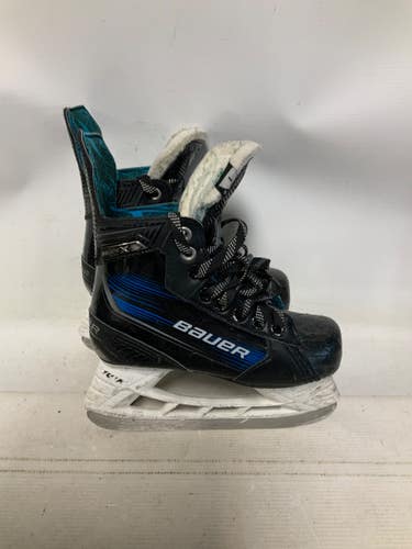 Used Bauer 1X Junior Hockey Skate Junior 01 11823-S000041409