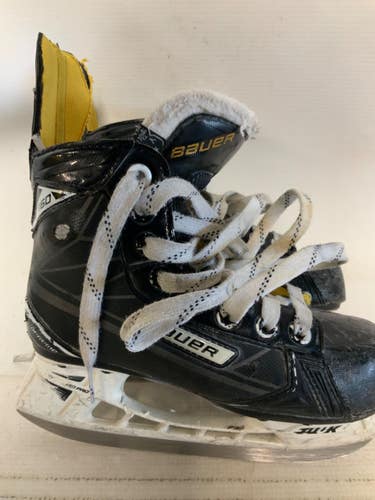 Used Bauer SUPREME S160 Youth Hockey Skate Youth 13.0 11823-S000041402
