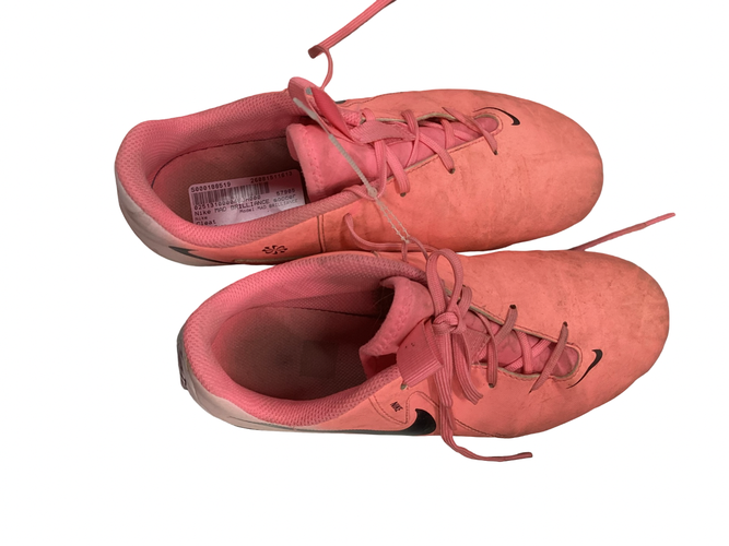 Used Nike MAD BRILLIANCE Soccer Cleats Pink Junior 04.5 11613-S000188519