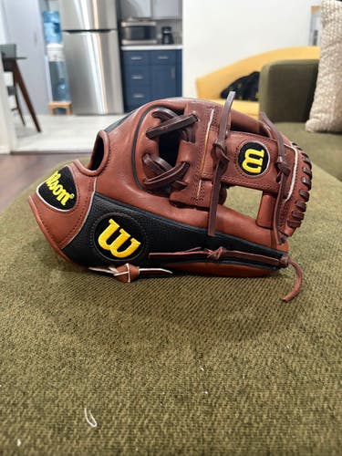 Infield RH Wilson A2000 Baseball Glove 11.5" (New)