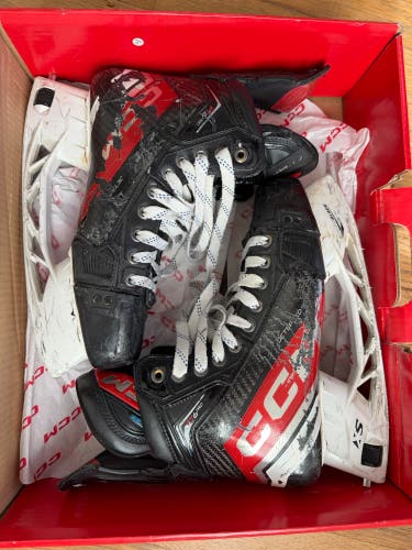 CCM JetSpeed FT8 Pro Hockey Skates Regular Width 8.5 (Used)
