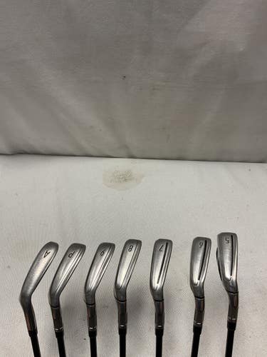 Used Taylormade M6 Mens Iron Set RH 5I-GW/AW 11490-S000276848