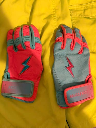 Bruce Bolt Max Clark edition Youth Medium Batting Gloves (Used)