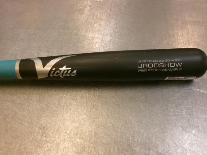 Used Victus JRODSHOW BB/SB Wood Bat 31" 11339-S000206116