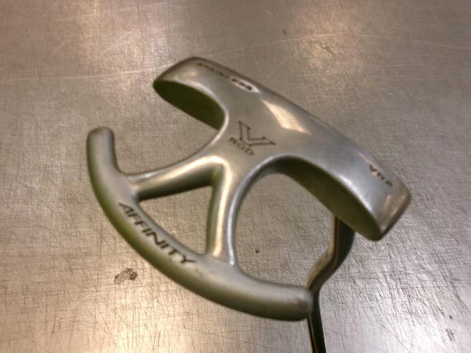 Used V ROD Mens Putter RH 11339-S000206012