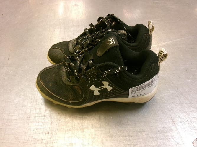 Used Under Armour MOLDED BB/SB Cleats Black Youth 12.0 11339-S000205970