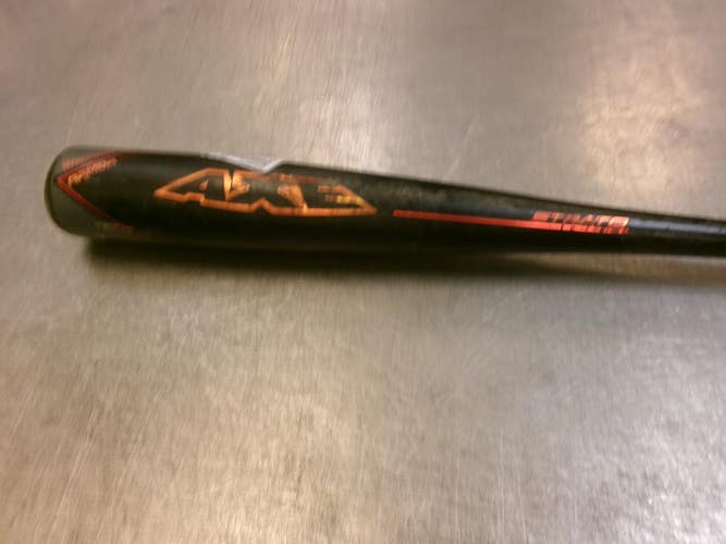 Used AXE STRATO BB/SB USA 2 5/8 Bat 30" 11339-S000206211