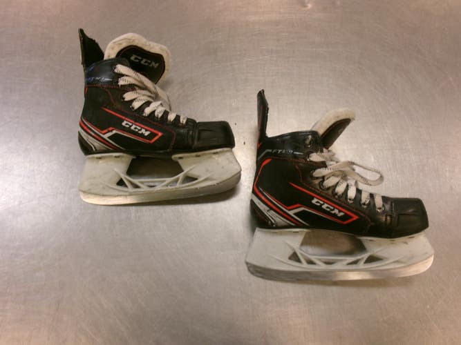 Used CCM FT 340 Junior Hockey Skate Junior 01 11339-S000205880