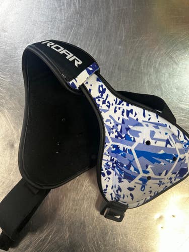 Used ROAR Wrestling Headgear White 11868-S000071461