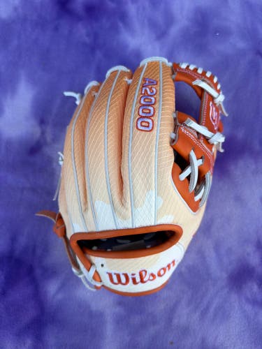 GOTM Orange Wilson A2000 RH Infield Baseball Glove 11.75" (New)
