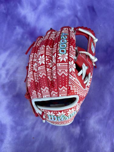 GOTM Christmas Wilson A2000 RH Infield Baseball Glove 11.75" (New)