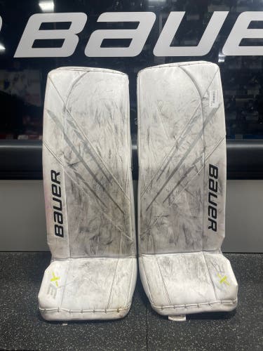 31" Bauer Vapor 3X Goalie Leg Pads (Used)