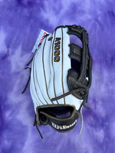 White Wilson A1000 RH Outfield Softball Glove 12" (New)