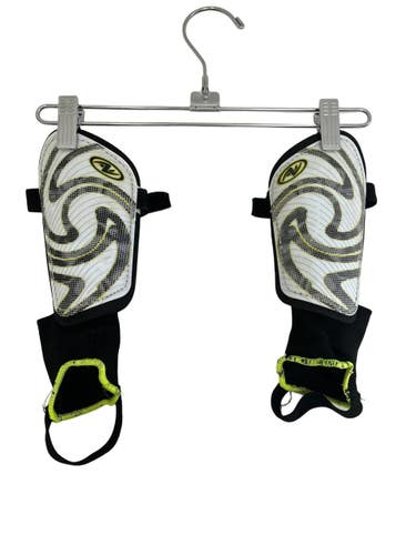 Used Athletic Works Jr MD Soccer Shin Guards White 11692-S000156295
