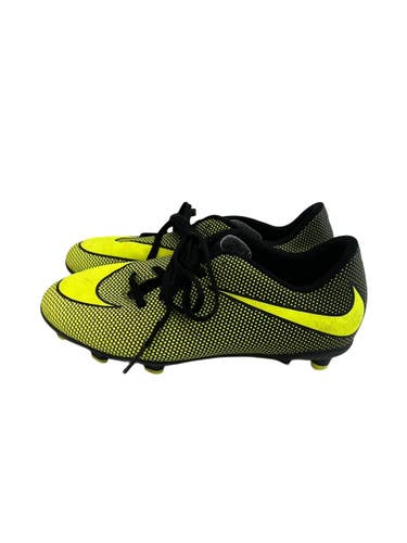 Used Nike Bravata Jr 3.5 Soccer Cleats 11692-S000156198