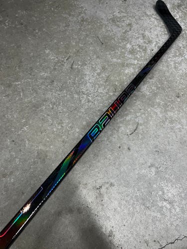 77 Flex P28M Senior Bauer Tracer Left Hand Hockey Stick Pro Stock NHL (New)