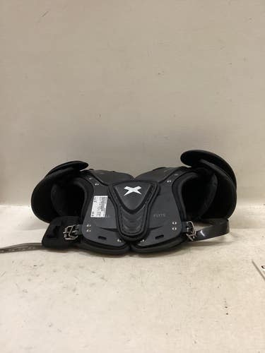 Used Xenith FLYTE YOUTH FB Shoulder Pads Black SM 11725-S000507454