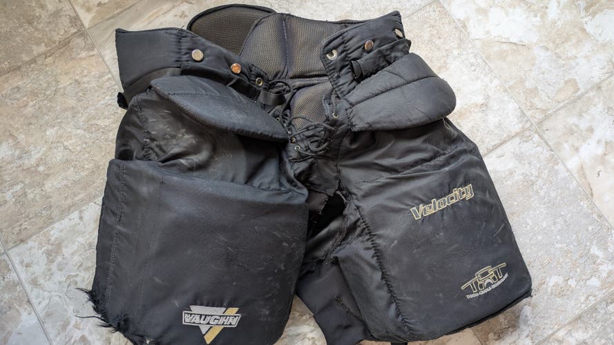 *FREE SHIPPING* Senior Large/Extra Large Vaughn Velocity 7000 Hockey Goalie Pants Breezers