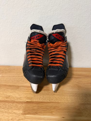 Black 2023 CCM JetSpeed FT670 Hockey Skates Regular Width Size 4 (Used)