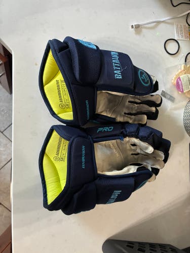 Warrior Alpha QX Pro Gloves 14" (Used)