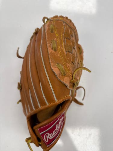 Rawlings Cal Ripken RH Baseball Glove 10" (Used)