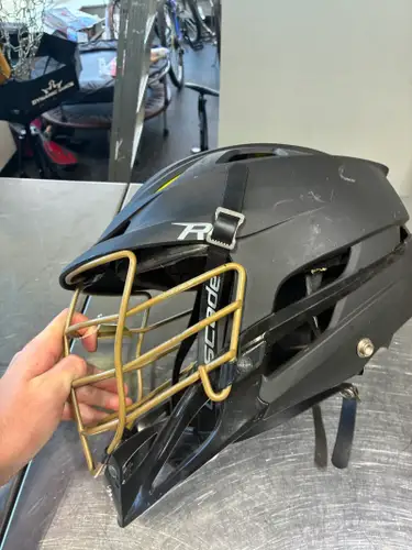 Cascade R Helmet (Used)