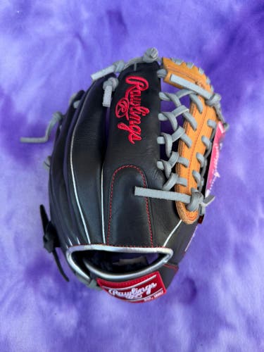 Black Rawlings R9 RH Outfield Baseball Glove 11.5" (New)