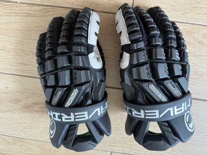 Maverik Max Lacrosse Gloves (Used)