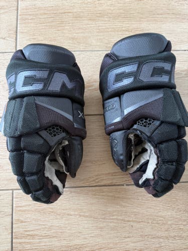 CCM Tacks XF Pro Gloves 14" (Used)