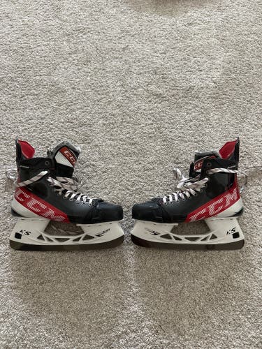 Black 2021 CCM JetSpeed FT4 Pro Hockey Skates Regular Width 10.5 (Used)