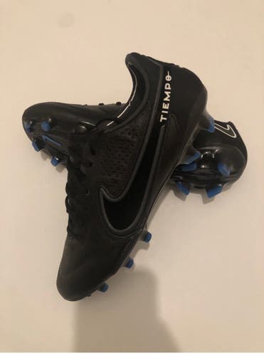 Nike Legend IX Elite FG Soccer Cleats. Men’s 7. $230 Retail.Brand New