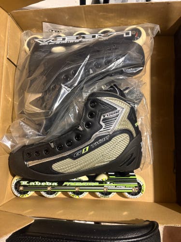 NIB Tour Thor G-1 goalie Size 10.5 (New)